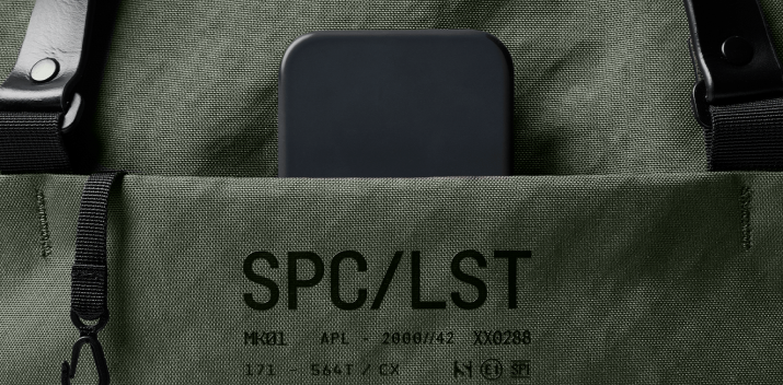 Front Pocket with Magnetic Closure